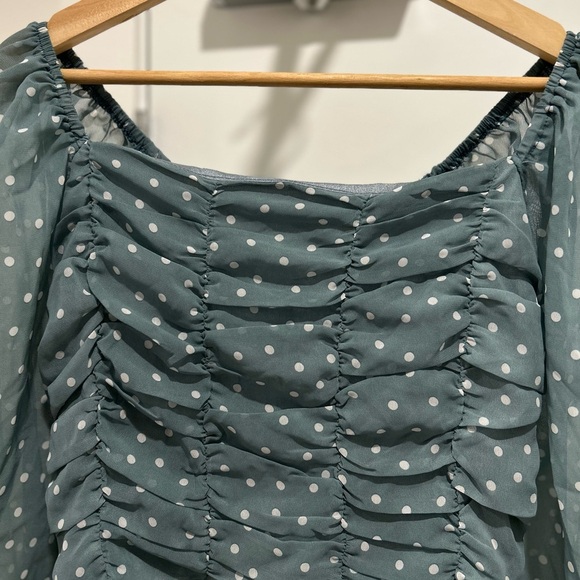 Fashion Nova Dotted Top Size Large - Picture 2 of 5